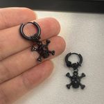 Skull Dangle Drop Earrings for Men Women Streetwear Punk Hip Hop Unisex Style Black Photo 4