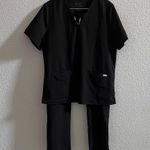 FIGS  Technical Collection Scrub Mismatch Set Black- Top XXL and Pants Size XL Photo 0
