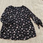 PaperMoon black floral 3/4 sleeve blouse Sz S Photo 4
