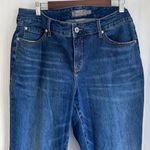 Torrid Boyfriend Straight Vintage Stretch Size 16R Medium Wash Fading Pockets Photo 3