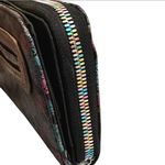 No Boundaries NOBO Oil Slick Skulls Wristlet Wallet Photo 5