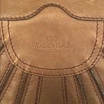 Valentino Garavani 1990s Brown Pleated Leather Shoulder Bag Tote Brass Hardware Photo 4