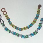 Lot of 2 Vintage Boho Seed Bead Flower Beaded Bracelets Photo 0