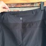 Athleta  Black Run With It 4.5 Shorts, L Photo 5