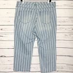 Nine West Pinstriped Chrystie Capri Jeans Light Wash/ White Size 16 Photo 3