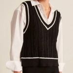Abercrombie & Fitch  Black Cable Knit Vest Photo 1