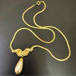 Vintage Unsigned Pave Crystal Angel Wing Faux Pearl Teardrop Gold Photo 1