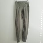 Everlane Perform Yoga Waistband Leggings Photo 1