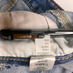 Maurice's Edgely Maurice’s High Rise Mom Button Fly Distressed Jeans Women’s 12‎ Short Photo 13