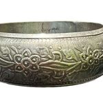 7 Piece Silver Tone Jewelry Lot Happy Bee Necklace Audrey Alligator Ring Bracele Photo 5