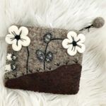 Boutique  | Brown Off-White Felted Wool Zipper Bag Pouch Floral 
 Flower Leaf Photo 0