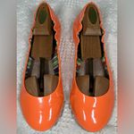 BCBG Paris Women’s Size 8.5 Magie Elastic Ballet Neon Orange Watermelon Flats Photo 2
