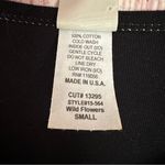 Jess & Jane Black Wildflower Print V Neck 3/4 Sleeve T Shirt Photo 3