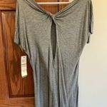 Ideology NWT  WOMENS TWIST OPEN BACK TEE SMALL SOFT GREY Photo 1