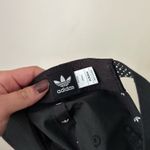 Adidas  Black hat  Photo 6