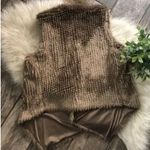 EXPRESS NWT  faux fur open front vest size M/L Photo 3