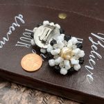 Vintage 50s West Germany Floral Pearl Beaded Clip Earrings Black Photo 10