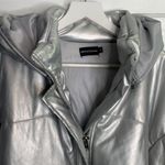 Pretty Little Thing Metallic Silver Unisex Extreme Oversized Puffer Coat Sz Large Photo 5