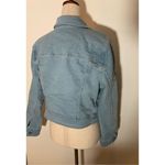 Liz Claiborne Liz clairbore Jean jacket size 8 light blue jacket Photo 1