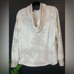 Soft/Cozy tie dye hoodie. Warm, sleepwear, casual. Women’s size L. Like new Size L Photo 3