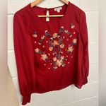 Ophelia Roe  beautiful  top. medium. The sleeves are awesome. Flowers are unique Photo 0