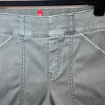 Spanx Stretch Twill 6" Shorts Hazy Gray Pull On Pockets Shaping Mid Rise Size XS Photo 3