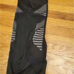 Splendid  Activewear Yoga Striped Cross Capri Photo 4