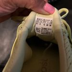 Adidas Womens Sz 9.5 Ultraboost Photo 4