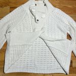 Vertigo Paris Women’s Acrylic Sweater Size M Photo 6