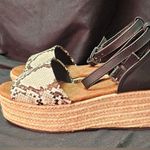 NWT Chic Black and Cream Espadrille Wedges with Snakeskin Pattern Size undefined Photo 2