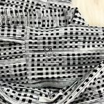 Gap  Fit Gray cropped capri workout leggings Photo 1