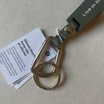 Lululemon  silicone keychain - Bay Leaf/Light Ivory Photo 8