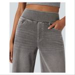 Halara Flex High Waisted Stripe Wide Leg
Jeans with Pockets Gray Photo 4
