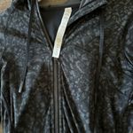 Lululemon  Hooded Define Jacket Nulu in Wild Thing Camo Deep Coal Multi Photo 5