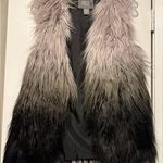 BKE  black ombré faux fur vest size M Photo 0