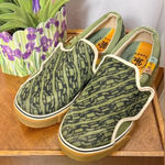 L.A.M.B. Women’s Green Patterned Vintage Slip-On Sneakers Size 8.5 Photo 0