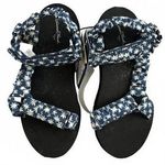 NWT Stylish Strappy Floral Sandal sz 6 Blue Photo 0