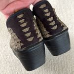 Bernie Mev Like New Stretch Wedges Gold Size 9.5 - 10 Photo 5