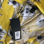 Banana Republic BNWT  linen yellow and white floral top size Medium Photo 3