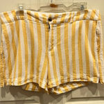 Old Navy  Linen Blend Everyday Shorts size 10‎ Photo 0