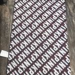 PINK - Victoria's Secret  Packable Blanket New Photo 4