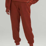 Lululemon  Scuba High-Rise Jogger Sweatpants Date Brown Size 2 Photo 0