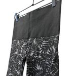 Soma Black Grey Leaf Print Seamless Cropped Shapewear Leggings High Waisted Sz M Photo 3