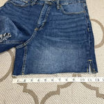 On 34th High Photo 12