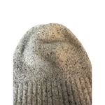 Gray Knit Ribbed Winter Beanie Hat Women Sz OS Photo 2