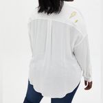 Torrid Shirt Top Sz 2XL Drop Shoulder Button Front Lightning Vacation Feminine Photo 1