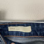 Kut From The Kloth Woman's Sz 2 Medium Wash Diana Skinny Distressed Jeans Photo 4