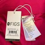 FIGS High Waisted Isabel Wide Leg Scrub Pants in Shocking Pink, Size Large Photo 2