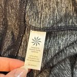 Athleta Mid-Rise Black Heather Metro Quest Capri Gym Yoga Fitness Pant 438861, S Photo 8