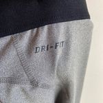 Nike  Pro Dri-Fit Gray Cropped Leggings Photo 6